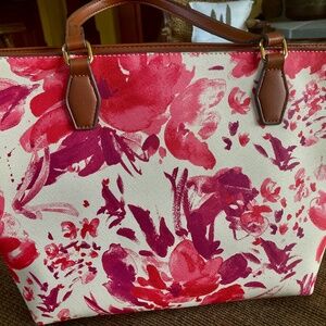 Anne Klein pocketbook